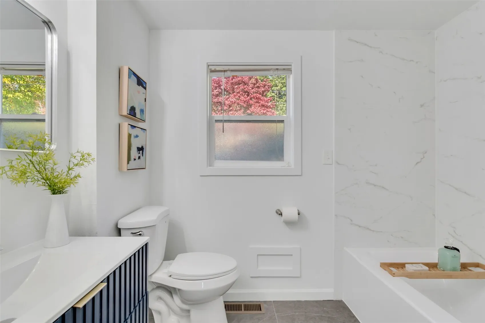 16237 SE 7th Street , Bellevue, WA 98008