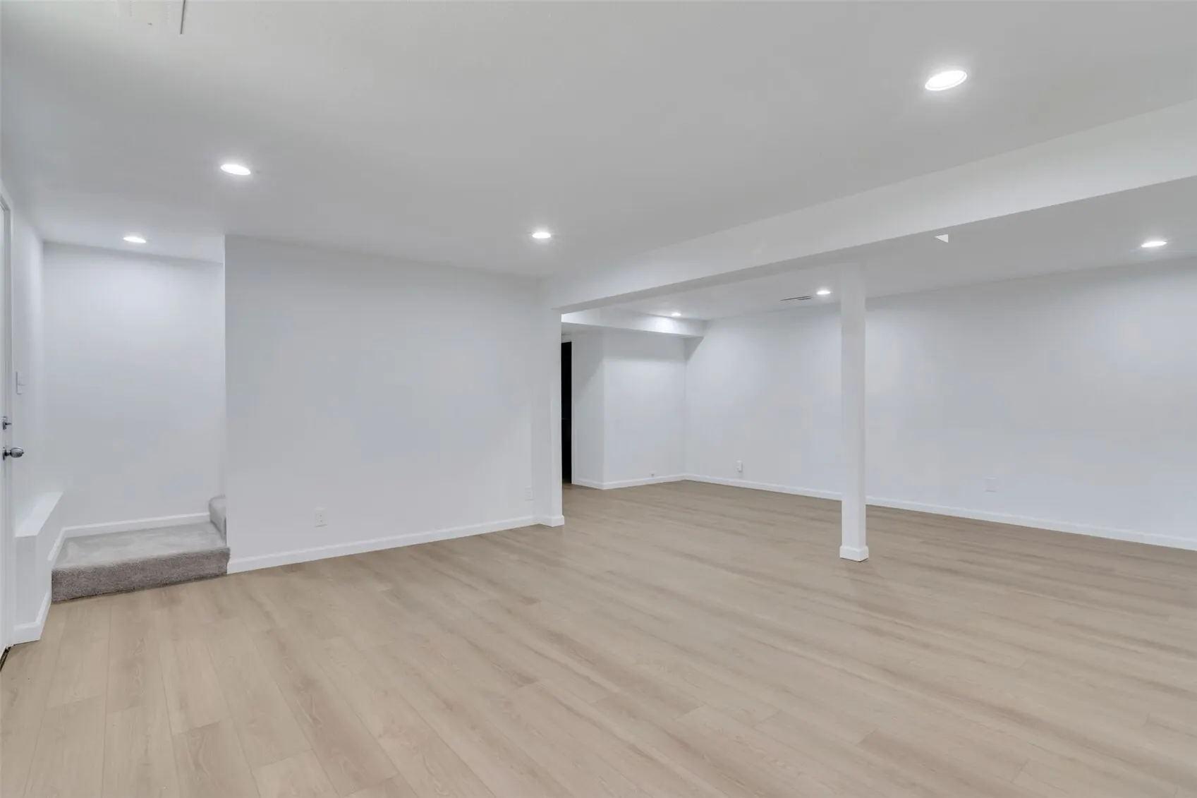 16237 SE 7th Street , Bellevue, WA 98008