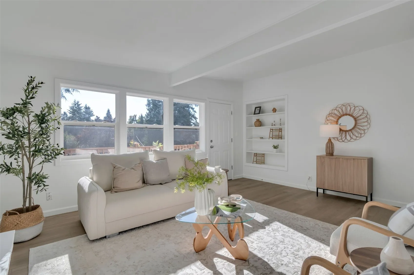 16237 SE 7th Street , Bellevue, WA 98008