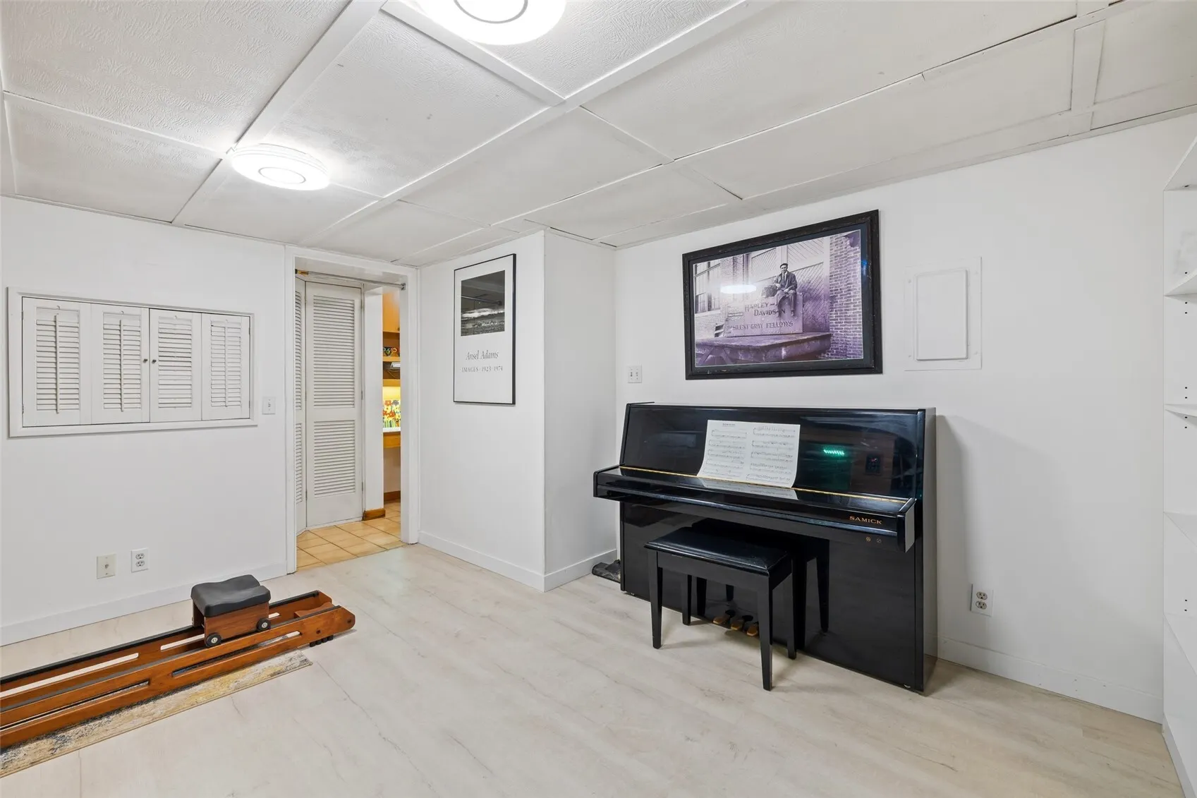 15004 24th Avenue SW, Seattle, WA 98166