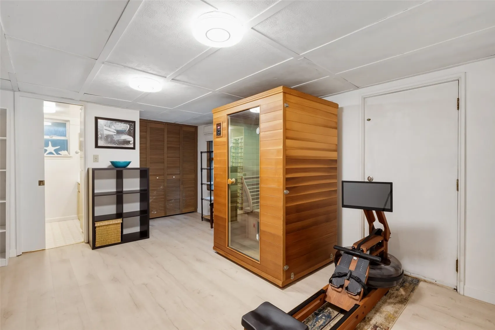 15004 24th Avenue SW, Seattle, WA 98166