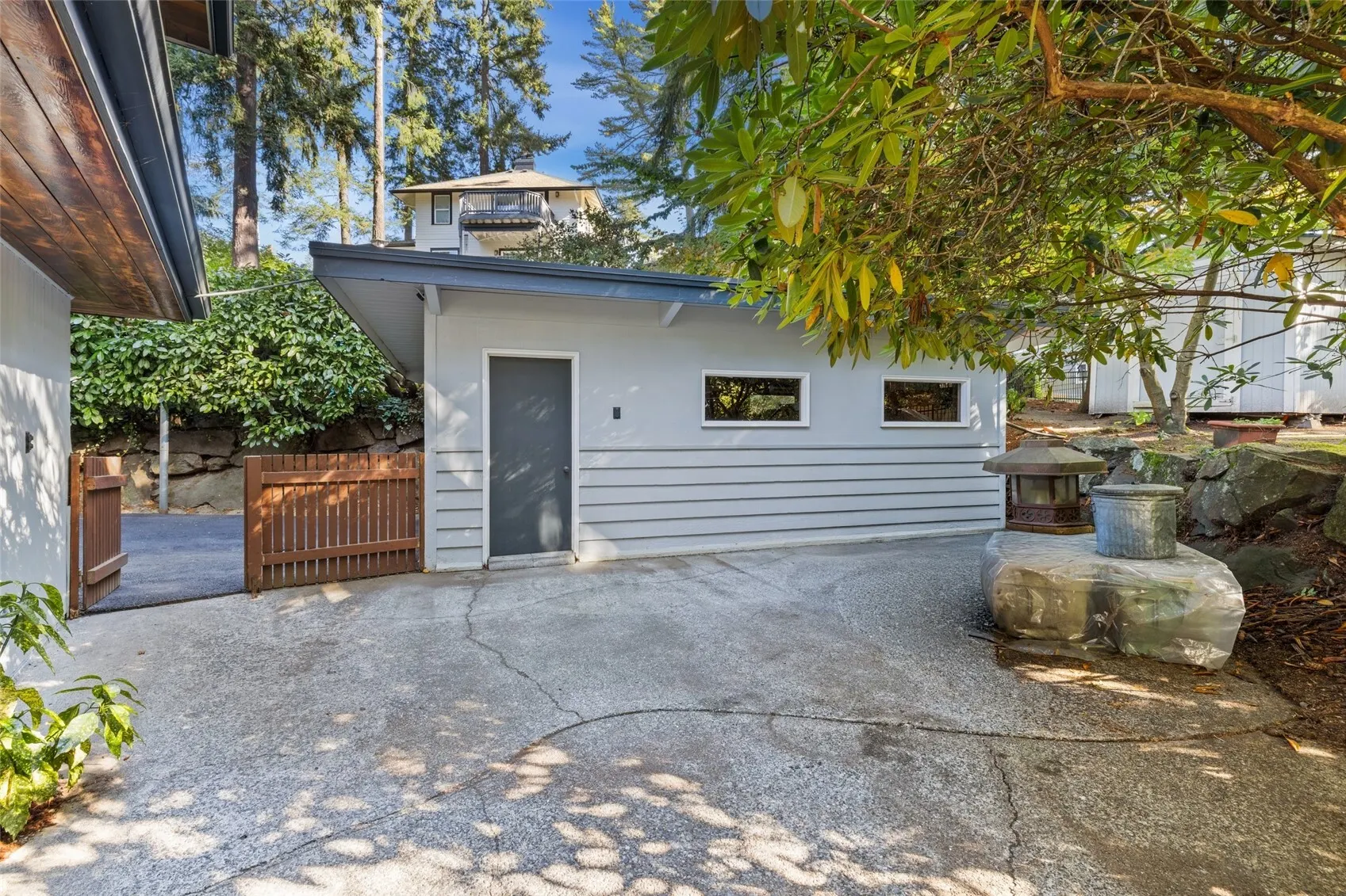 15004 24th Avenue SW, Seattle, WA 98166