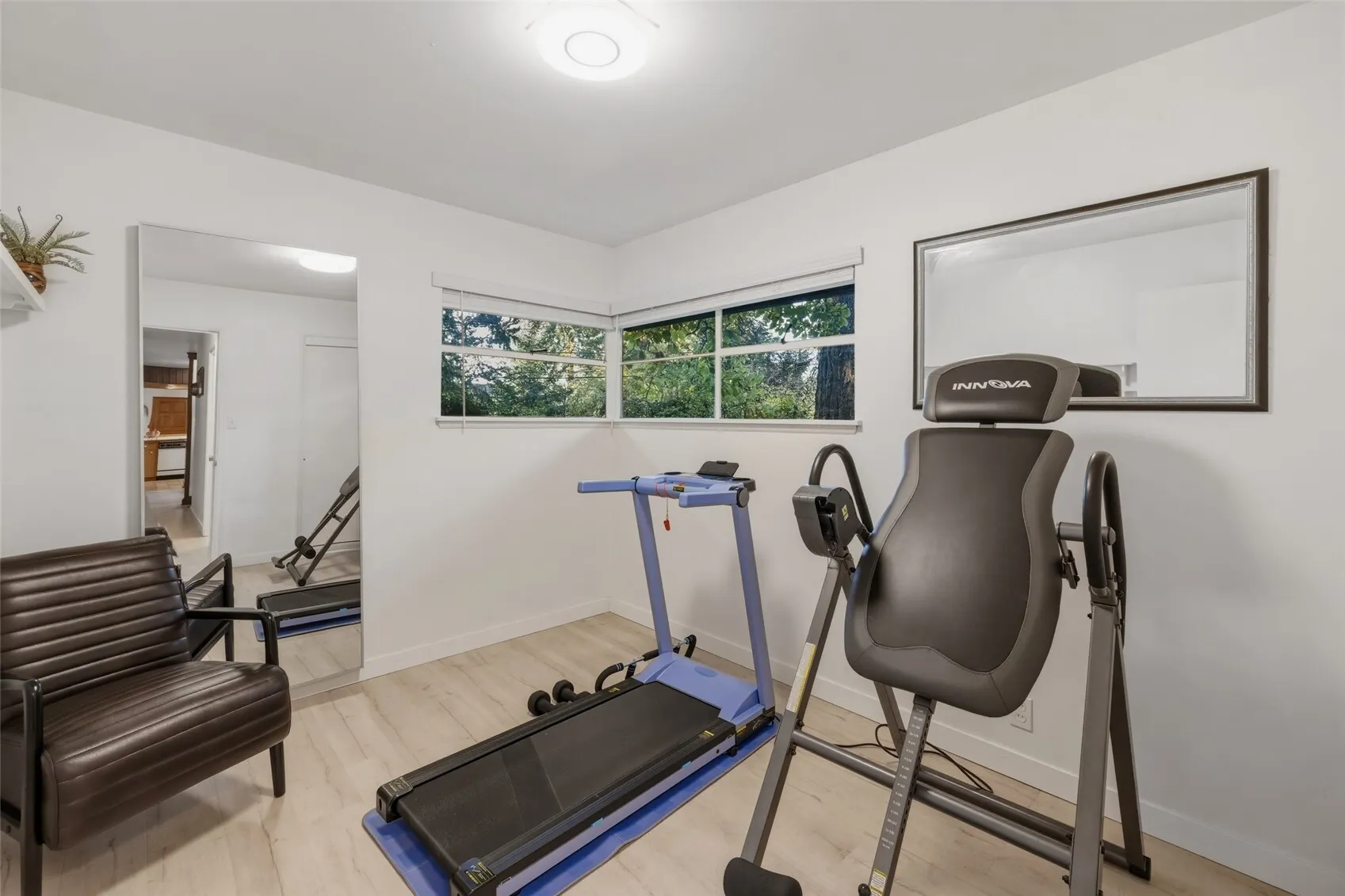15004 24th Avenue SW, Seattle, WA 98166