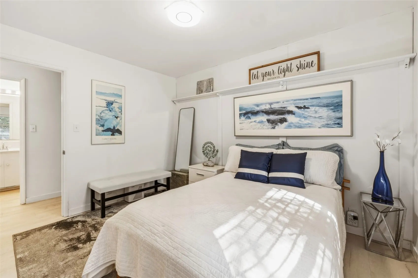 15004 24th Avenue SW, Seattle, WA 98166