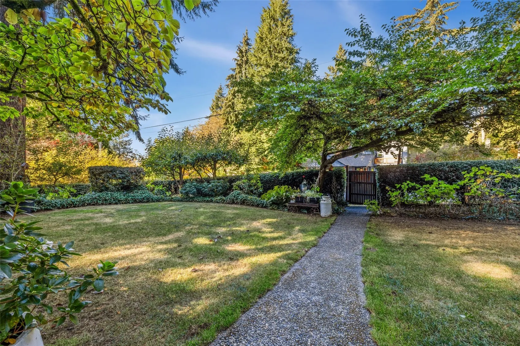 15004 24th Avenue SW, Seattle, WA 98166