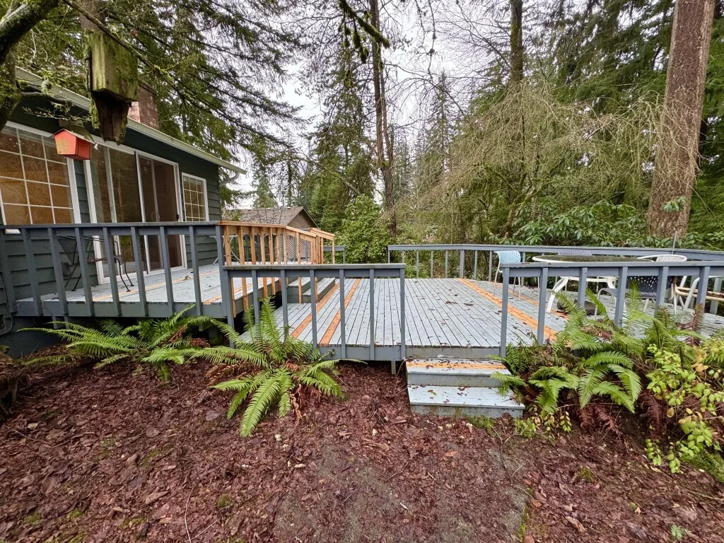 16930 North Road , Bothell, WA 98012
