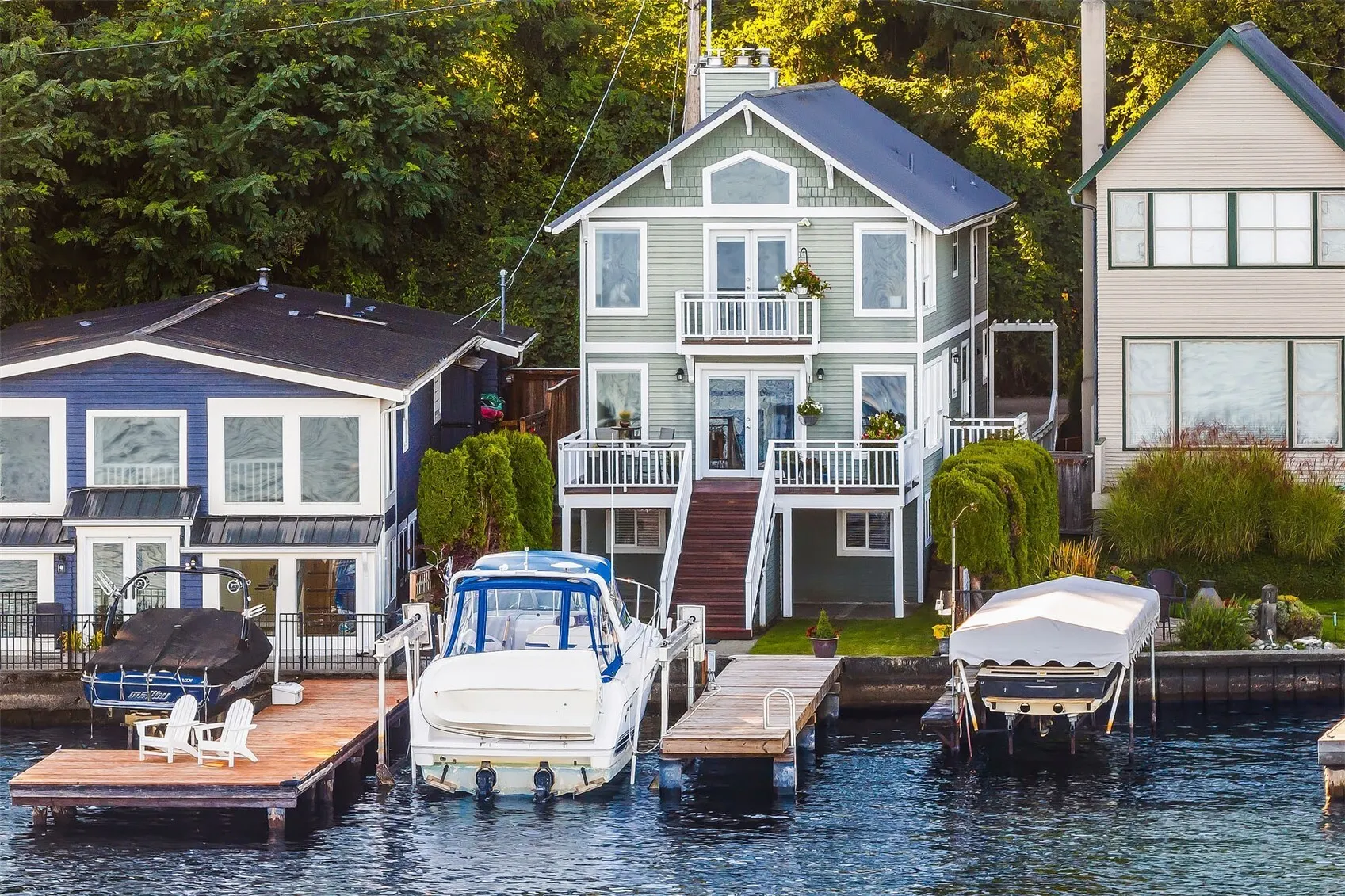 10500 Riviera Place NE, Seattle, WA 98125