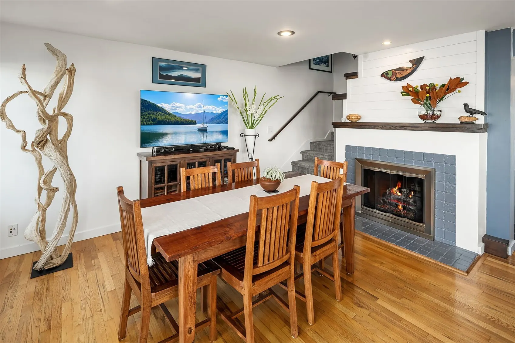 10500 Riviera Place NE, Seattle, WA 98125