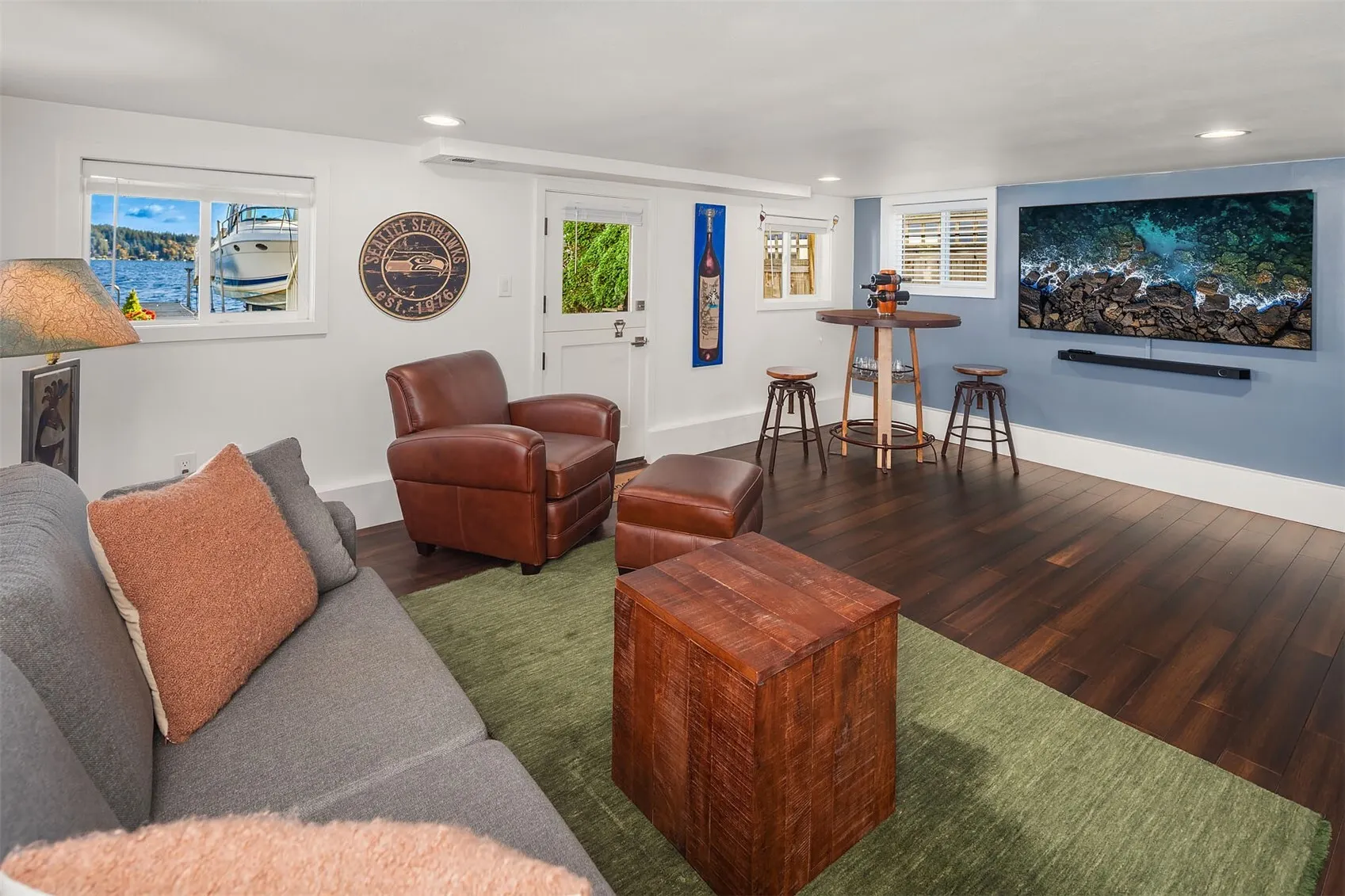 10500 Riviera Place NE, Seattle, WA 98125