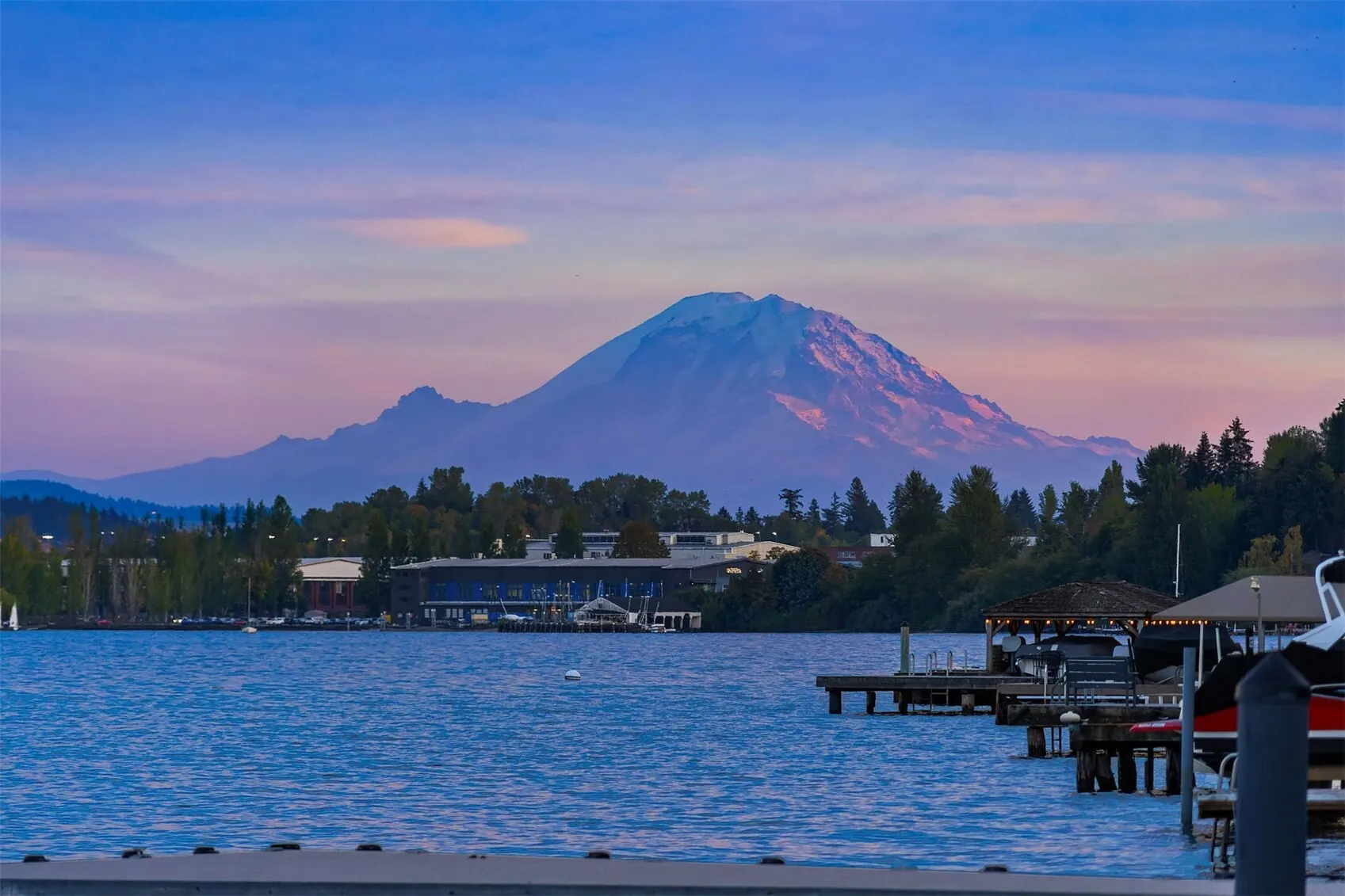 10500 Riviera Place NE, Seattle, WA 98125