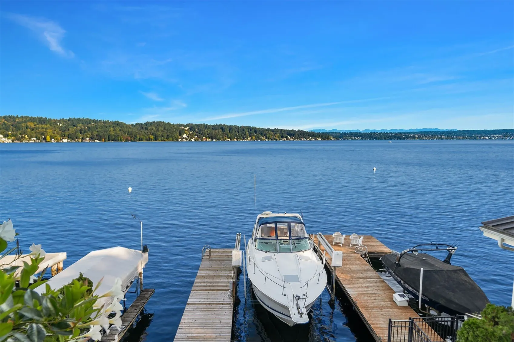 10500 Riviera Place NE, Seattle, WA 98125