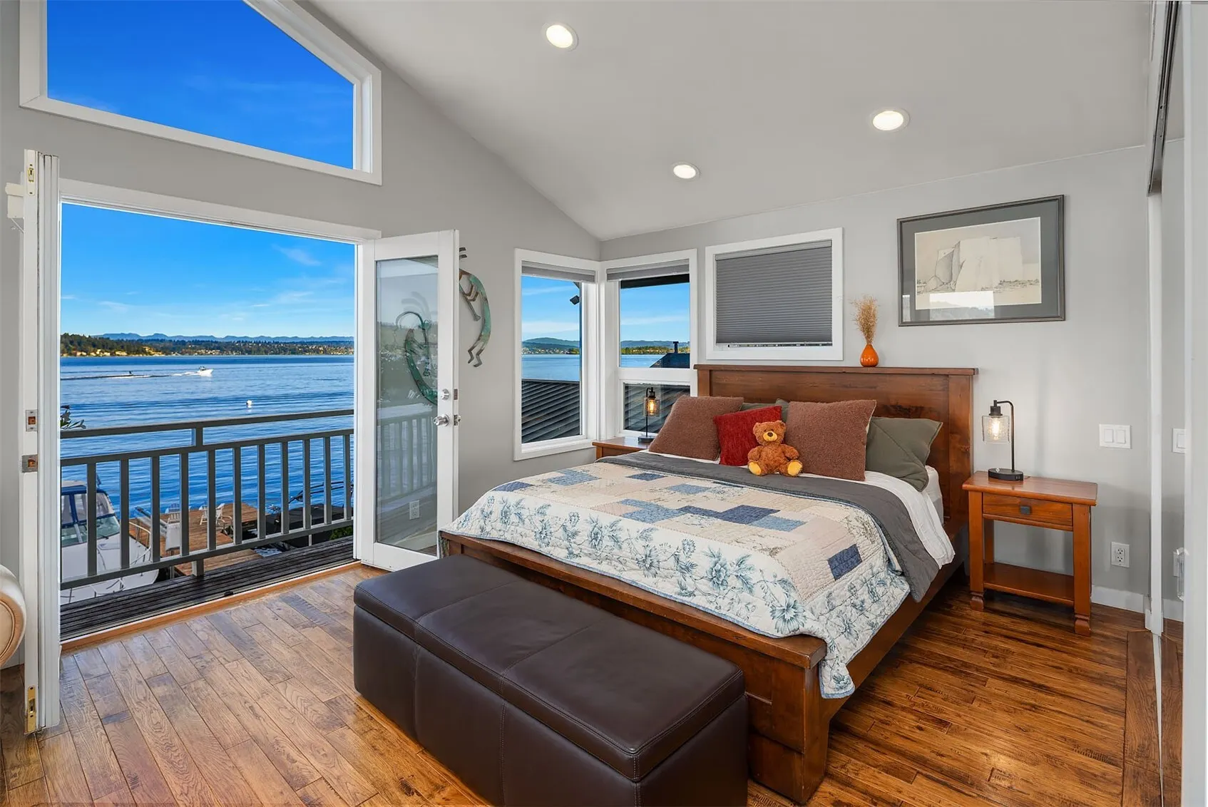 10500 Riviera Place NE, Seattle, WA 98125