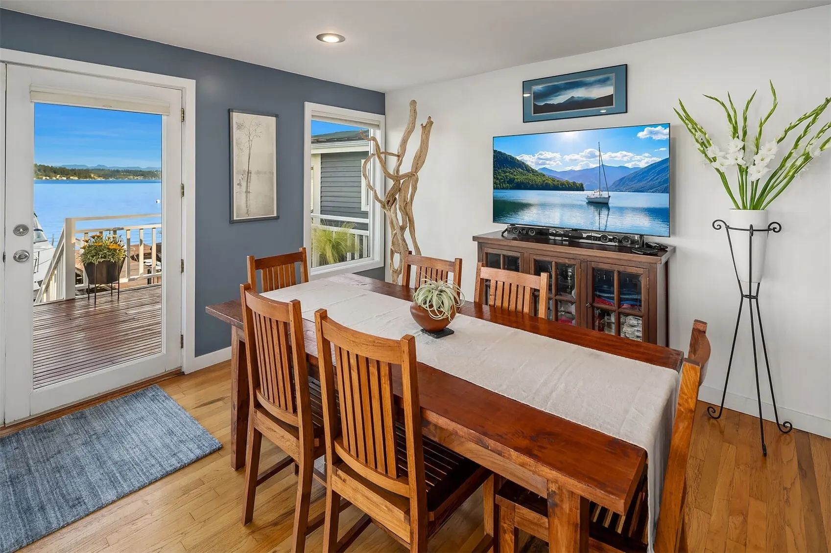 10500 Riviera Place NE, Seattle, WA 98125