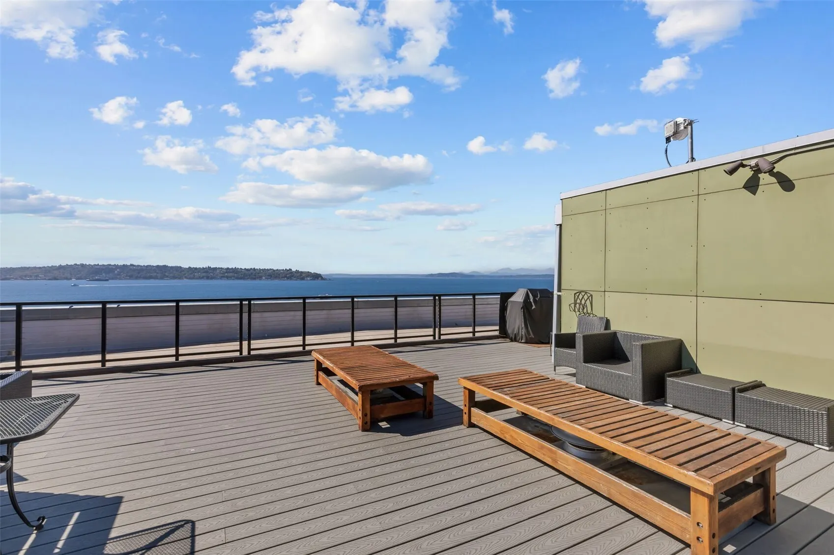 2307 Western Avenue , Seattle, WA 98121