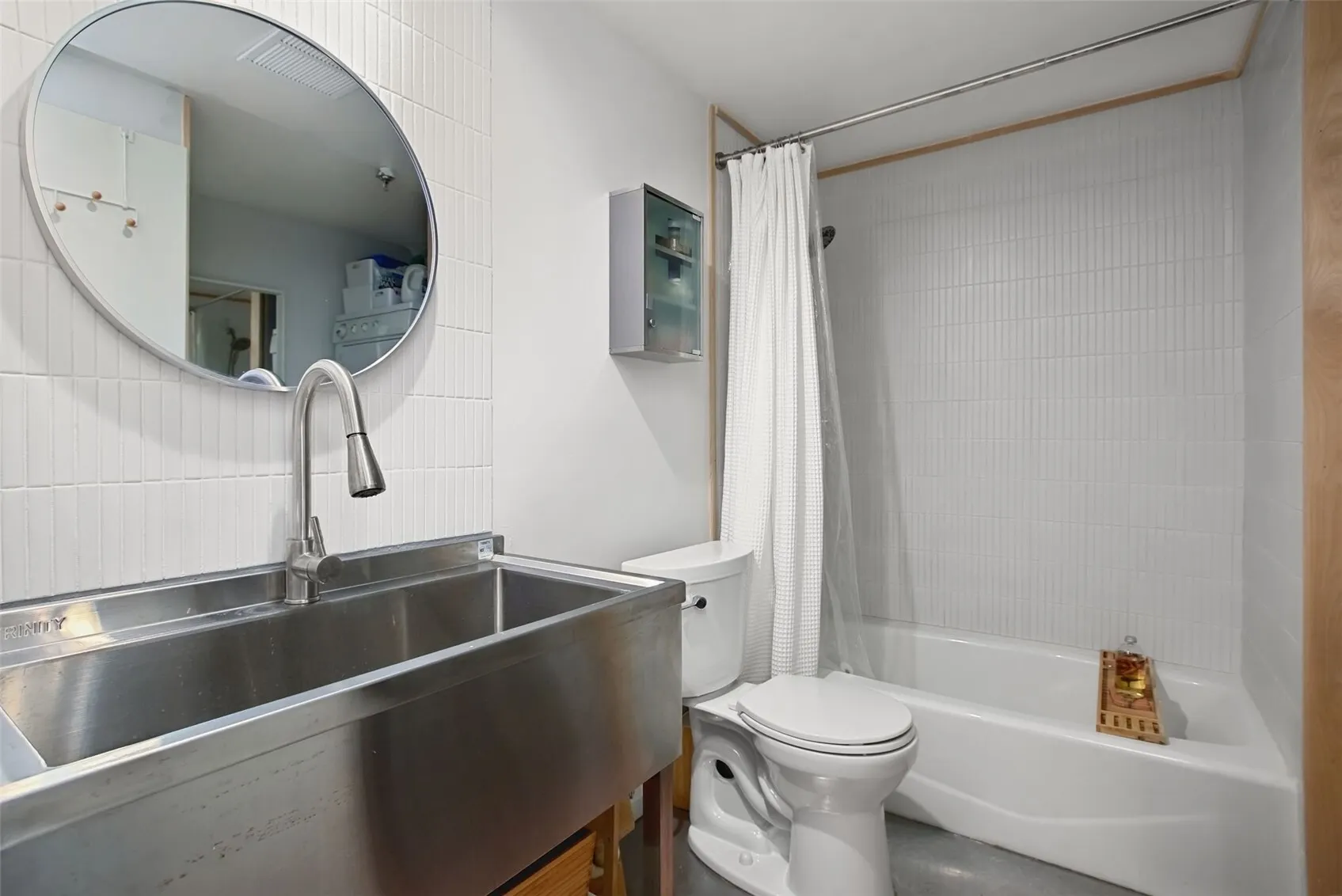 2307 Western Avenue , Seattle, WA 98121