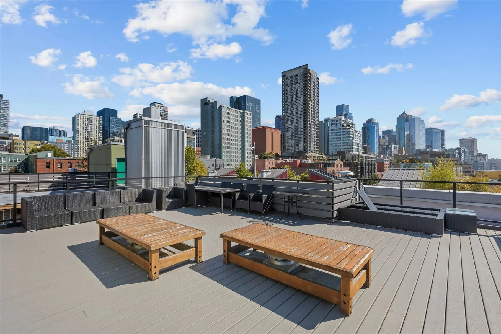 2307 Western Avenue , Seattle, WA 98121