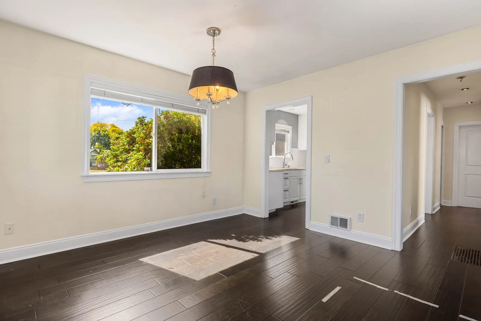 105 Wells Ave N , Renton, WA 98057