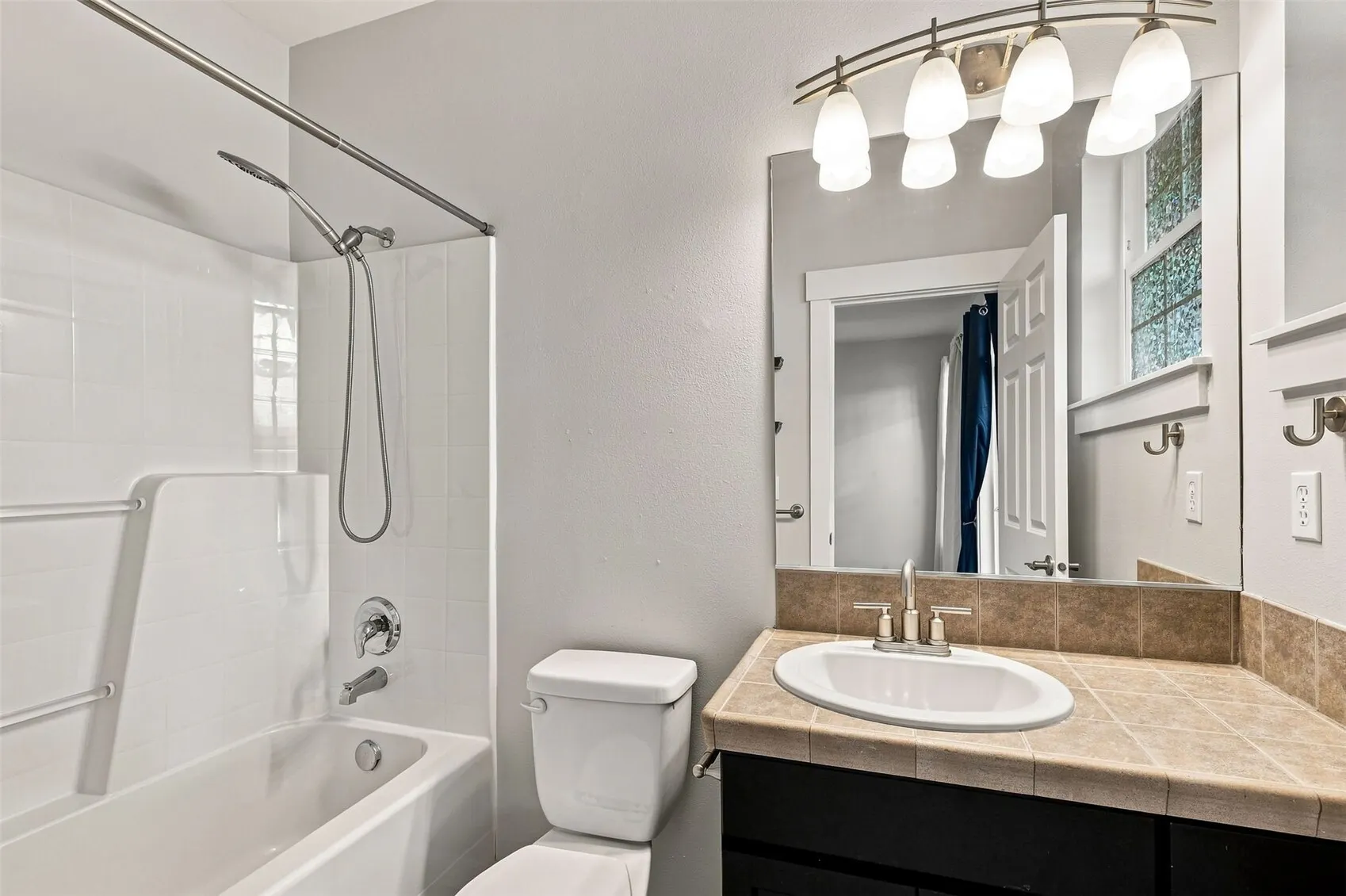 12420 NE 171st Court , Woodinville, WA 98072