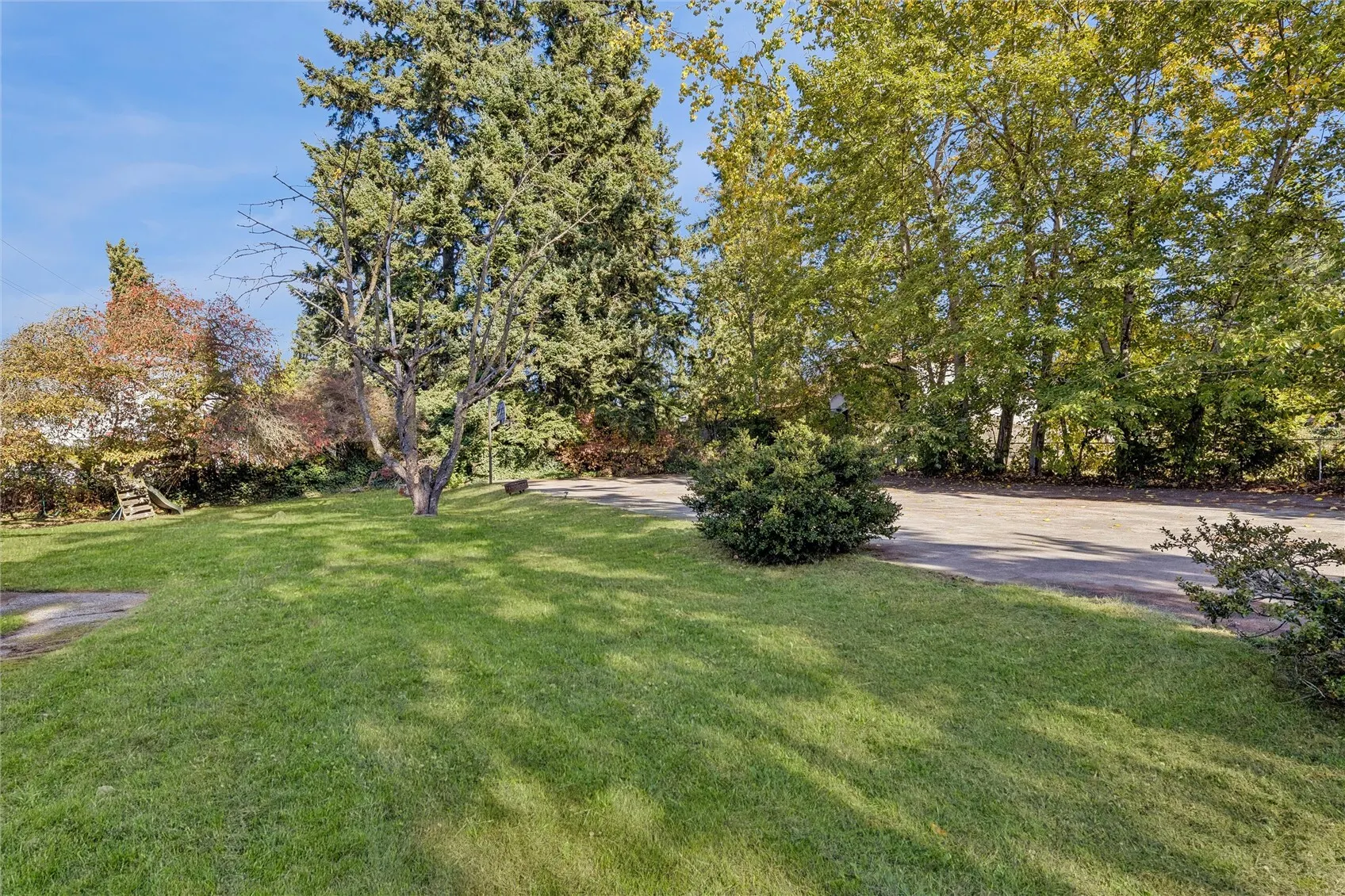 12718 5th Avenue NE, Seattle, WA 98125