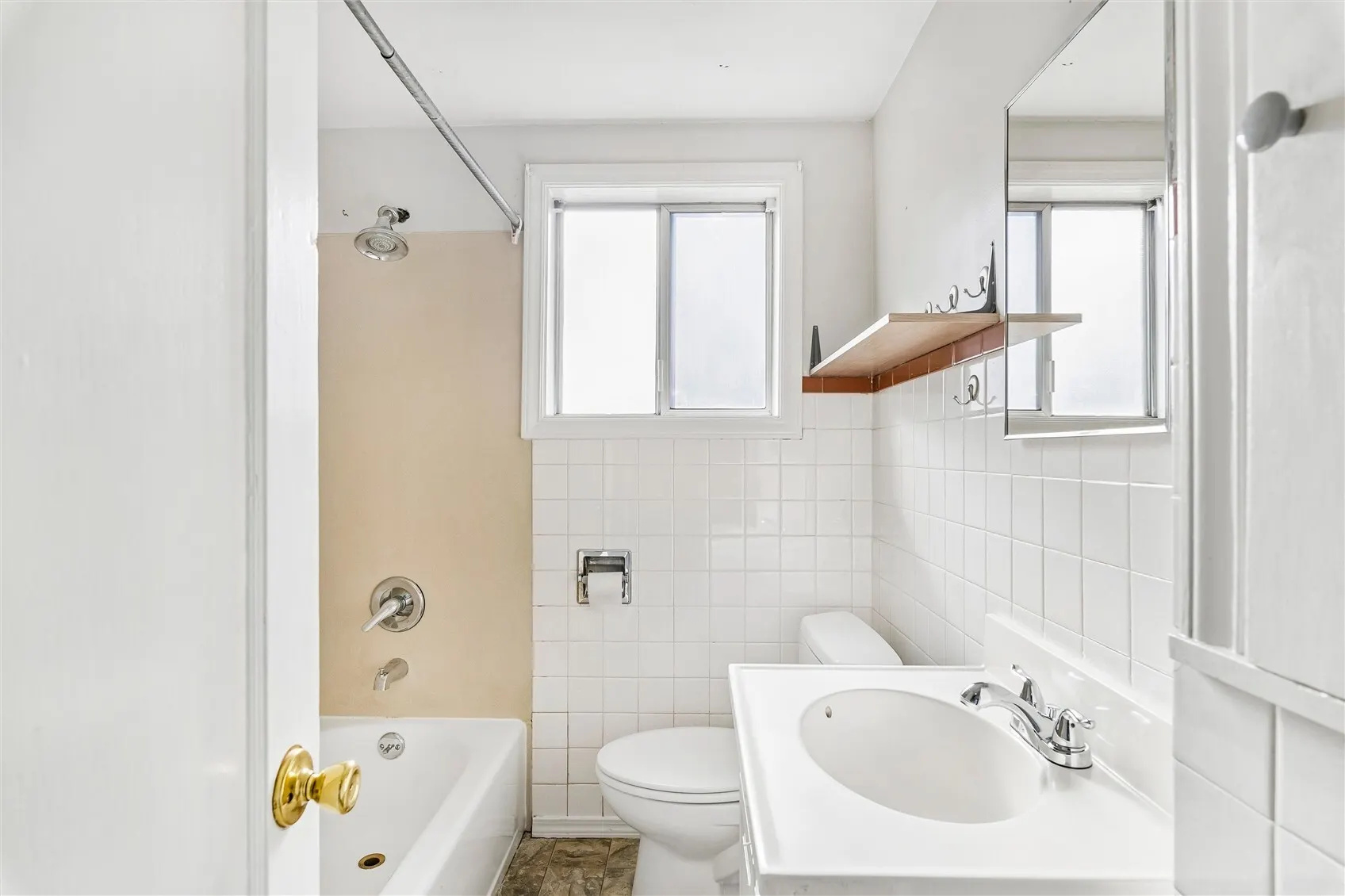 12718 5th Avenue NE, Seattle, WA 98125