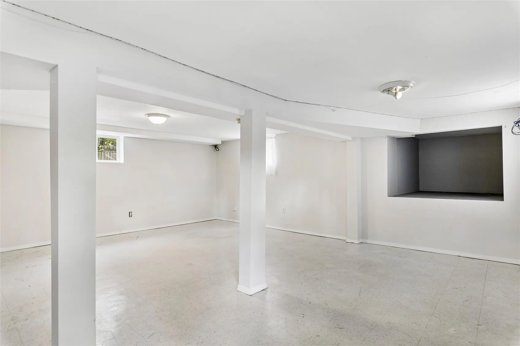 12718 5th Avenue NE, Seattle, WA 98125