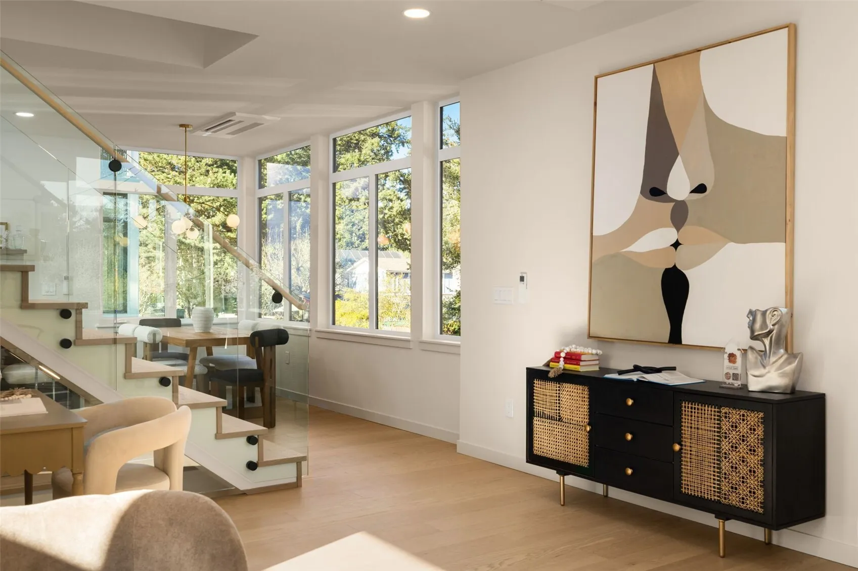 14037 Densmore Avenue N, Seattle, WA 98133