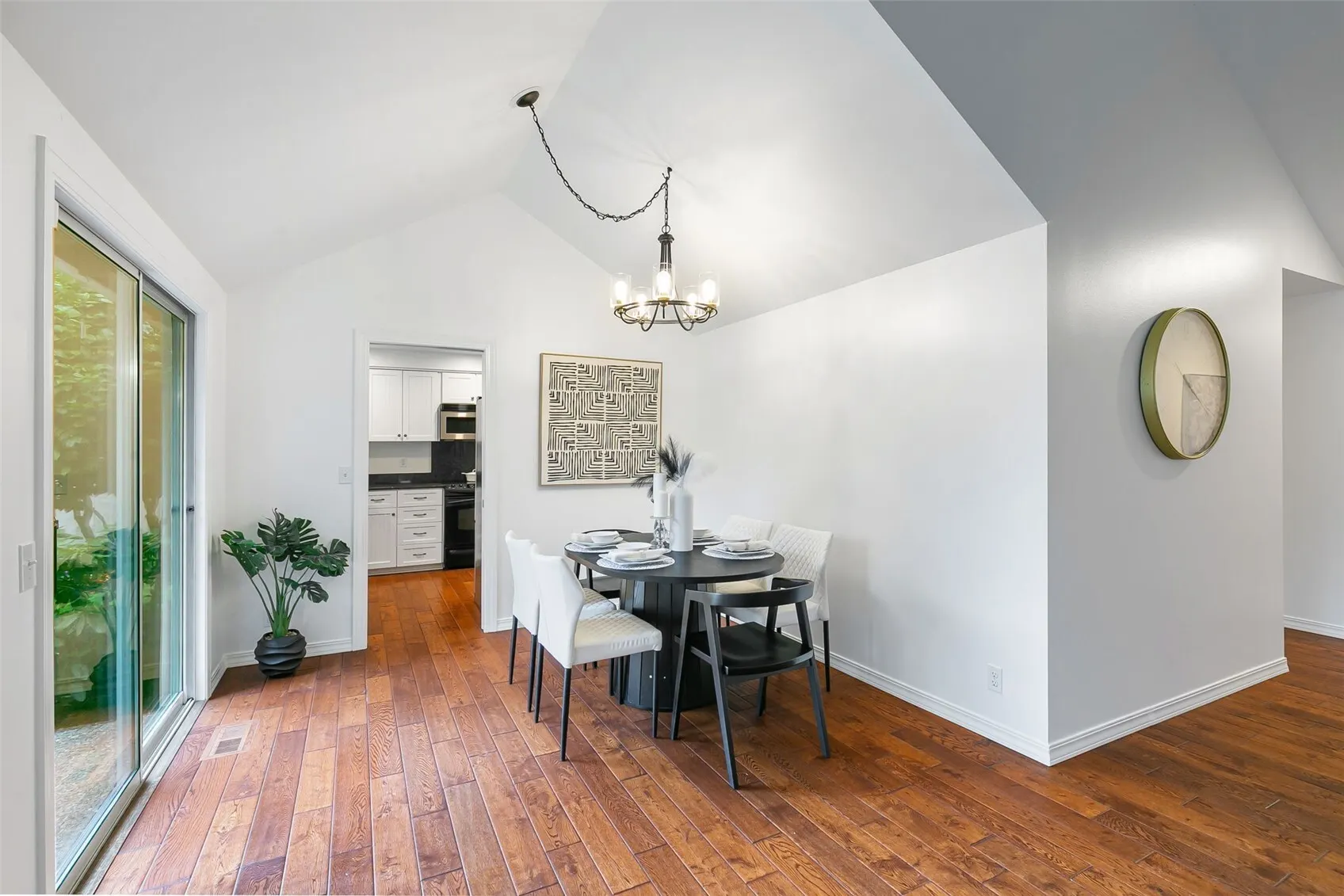 6357 114th Avenue SE, Bellevue, WA 98006