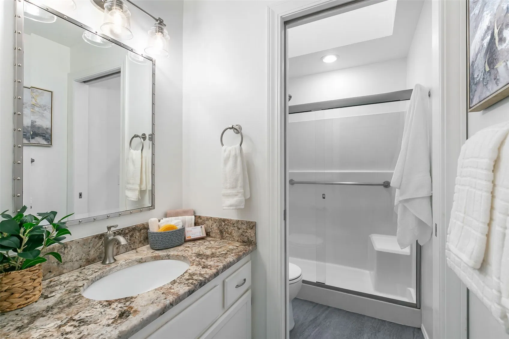 6357 114th Avenue SE, Bellevue, WA 98006