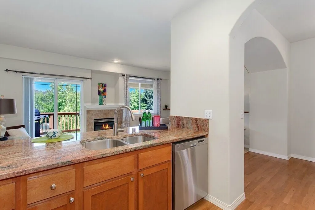 24102 39th Court SE, Bothell, WA 98021