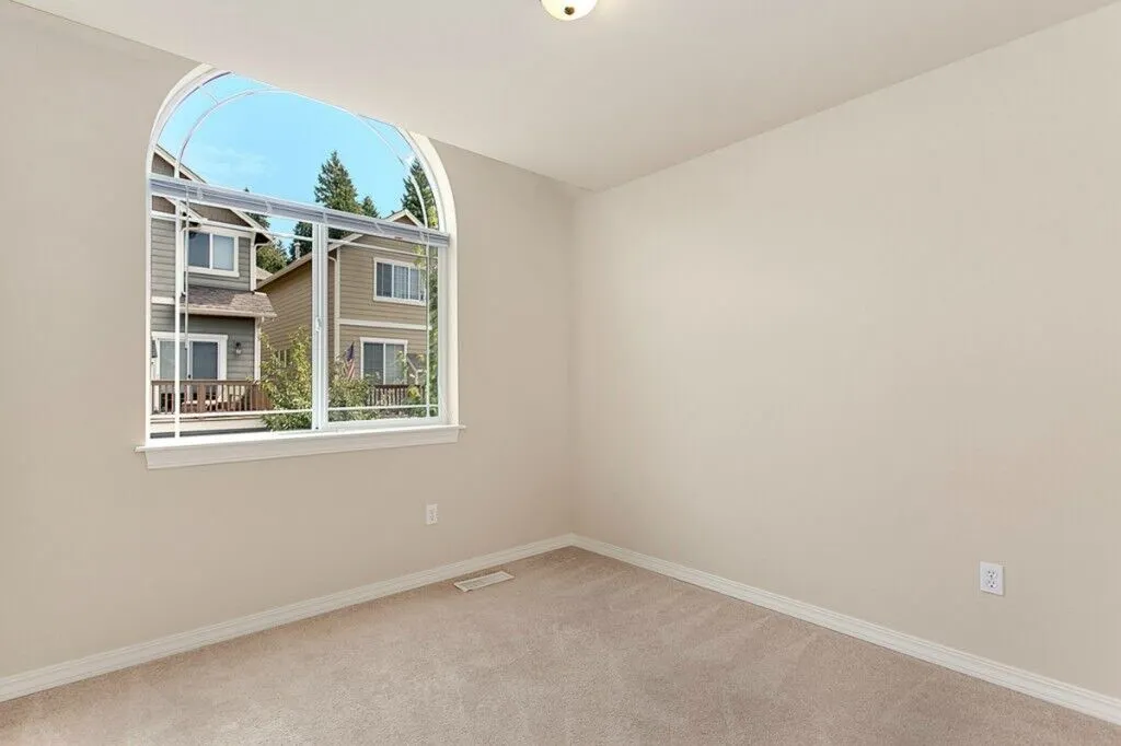 24102 39th Court SE, Bothell, WA 98021