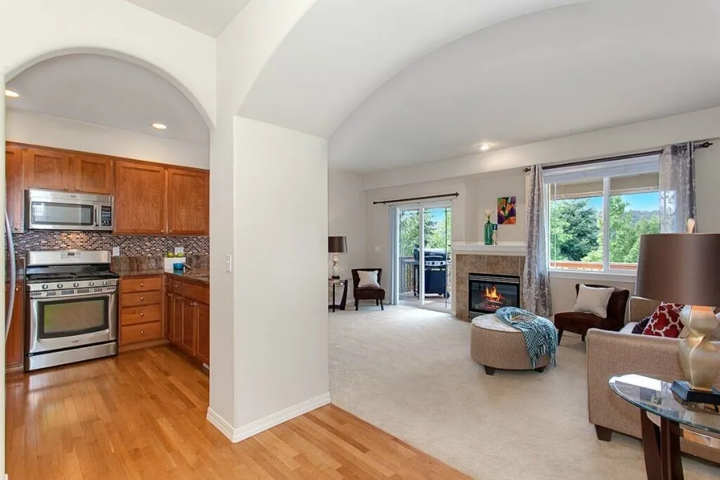 24102 39th Court SE, Bothell, WA 98021