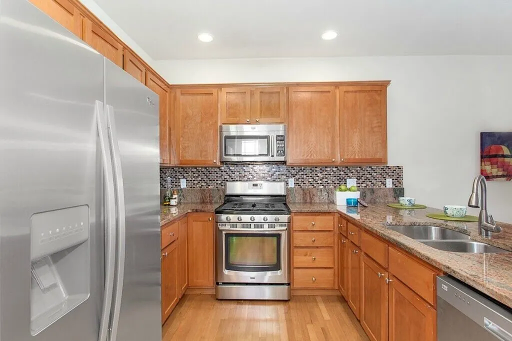 24102 39th Court SE, Bothell, WA 98021
