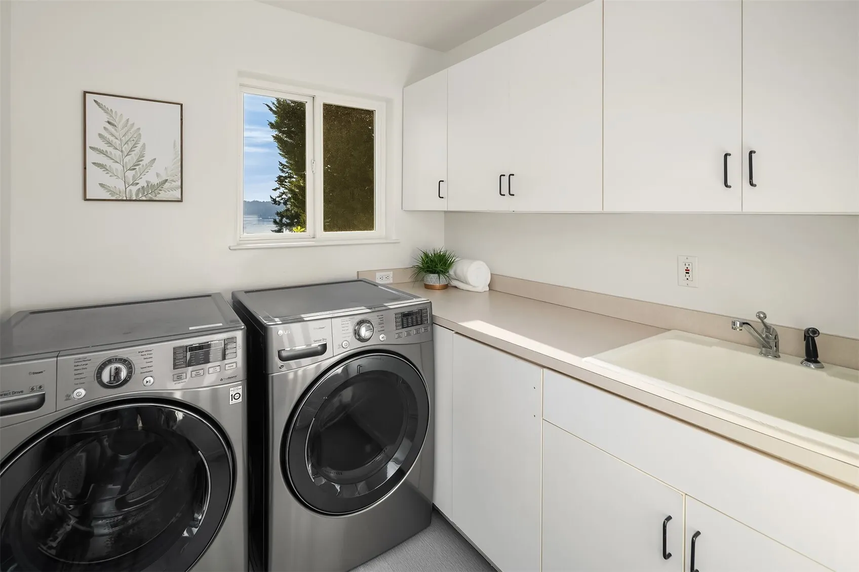 20230 NE 18th Place , Sammamish, WA 98074