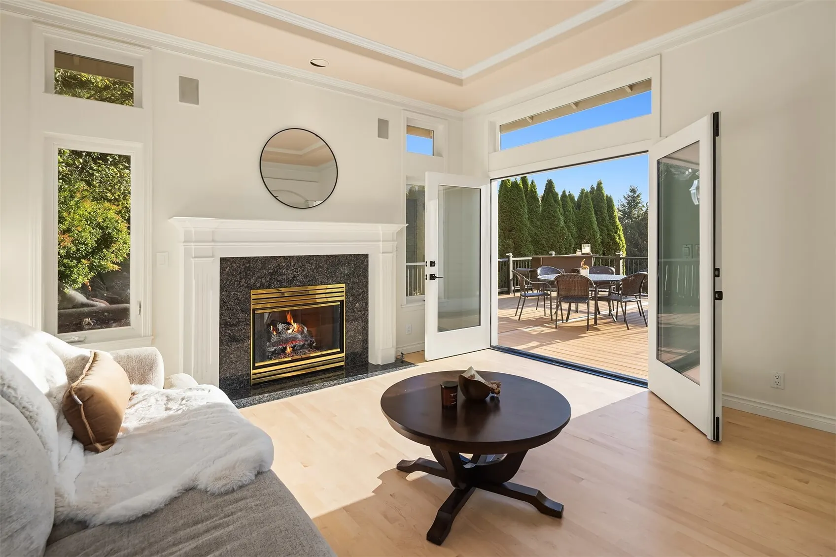 20230 NE 18th Place , Sammamish, WA 98074