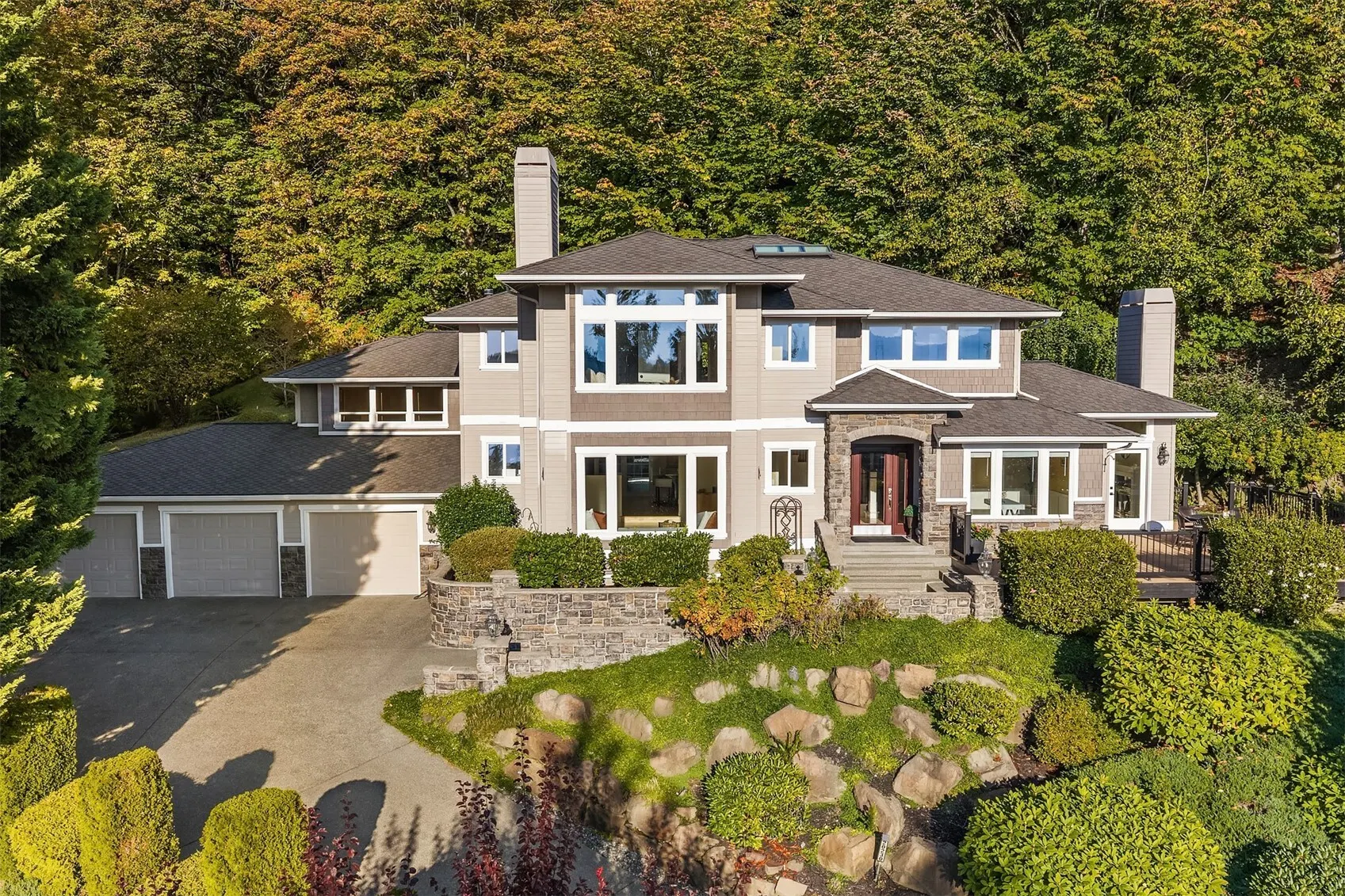 20230 NE 18th Place , Sammamish, WA 98074