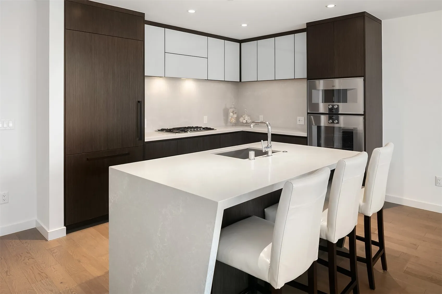 188 Bellevue Way NE #1502, Bellevue, WA 98004