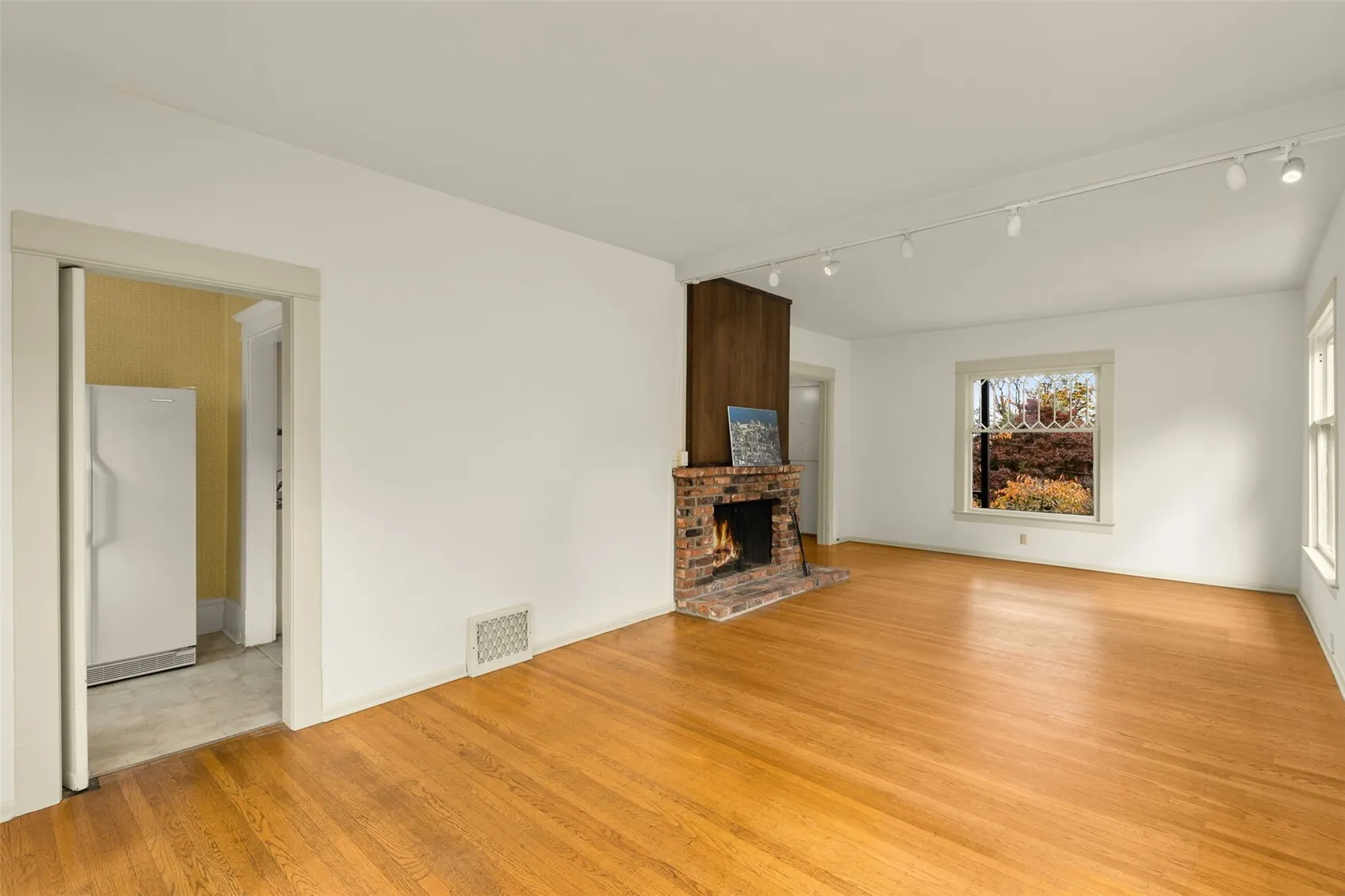 1123 38th Avenue , Seattle, WA 98122-5201