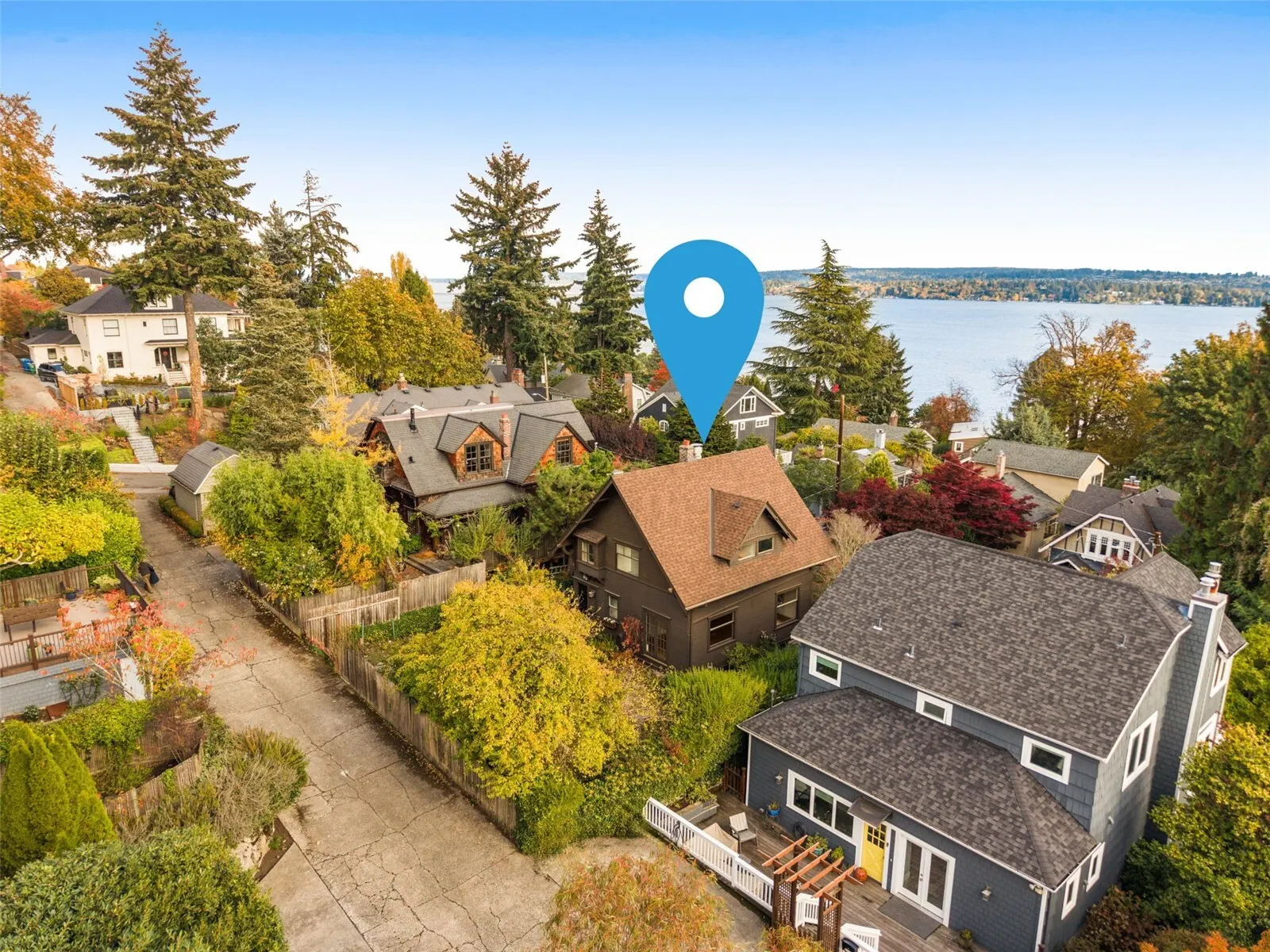 1123 38th Avenue , Seattle, WA 98122-5201