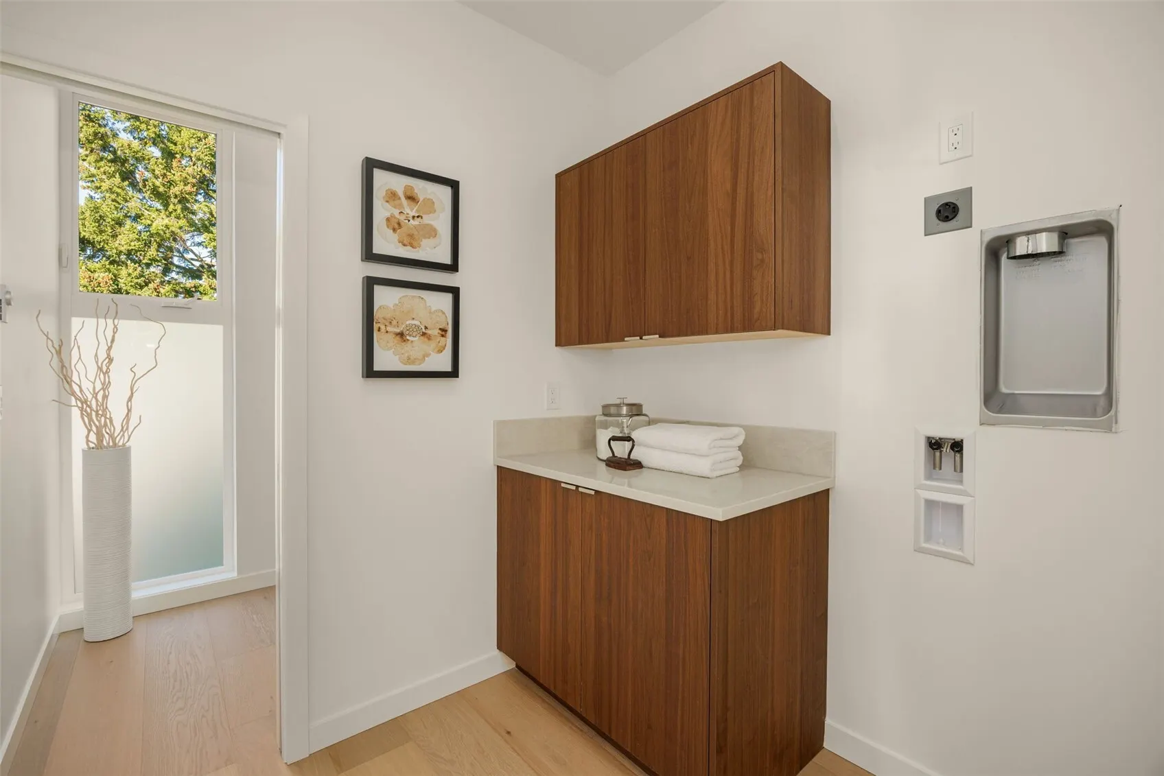 8149 14th Avenue SW, Seattle, WA 98106