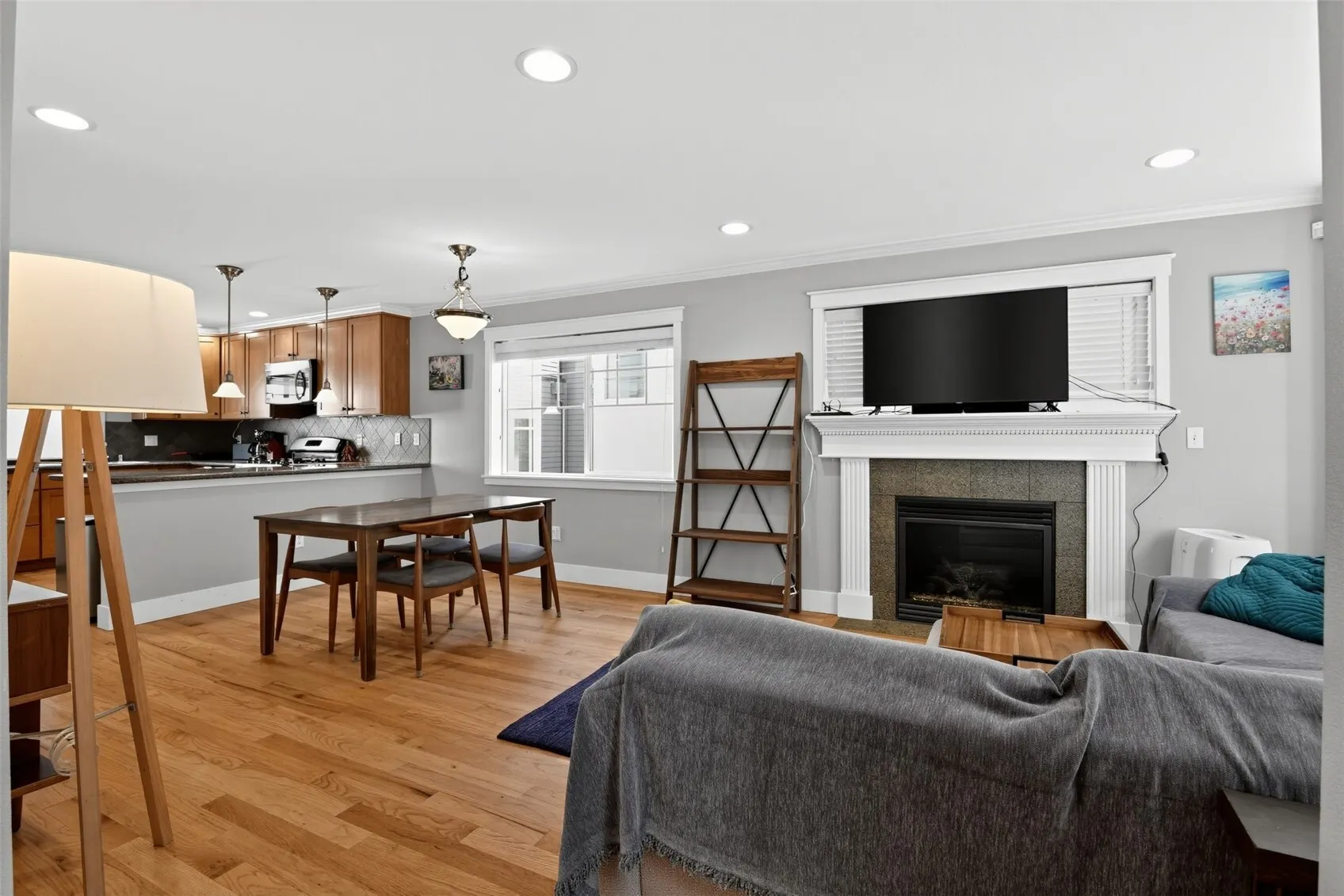 8374 Loyal Way NW #A, Seattle, WA 98117