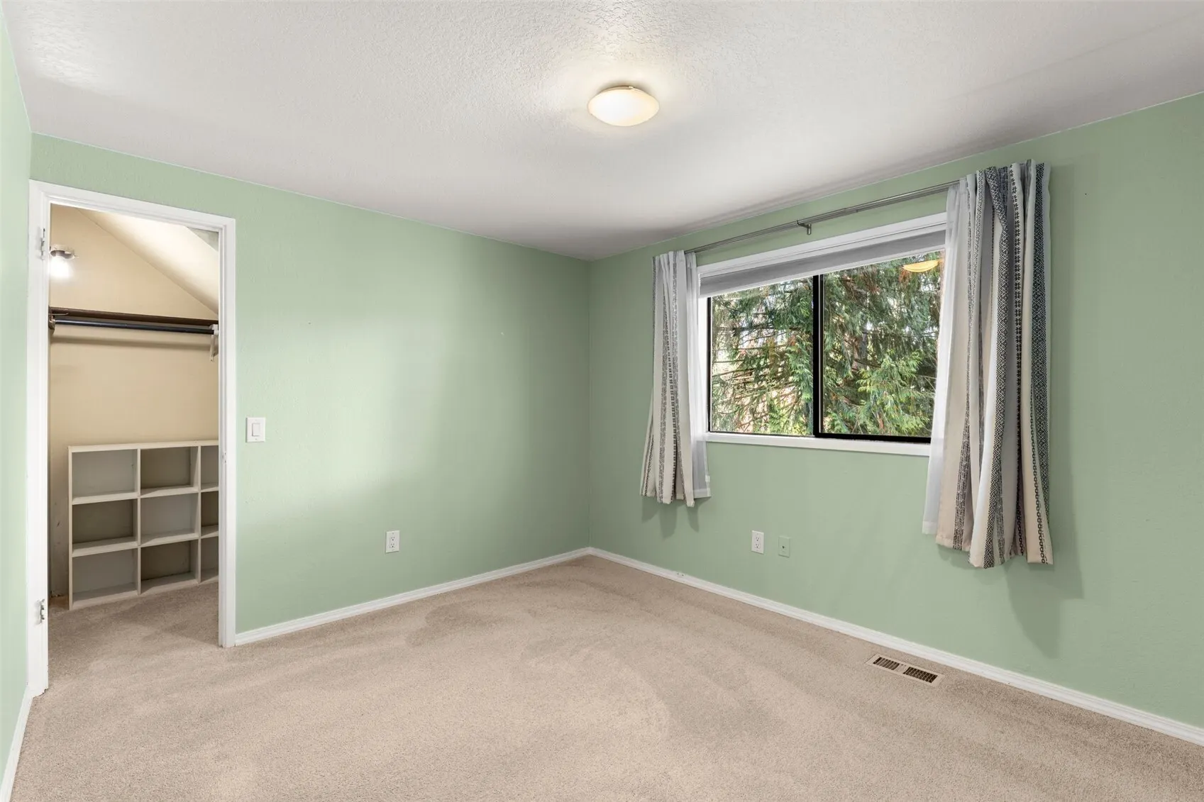 2927 150th Lane SE, Mill Creek, WA 98012