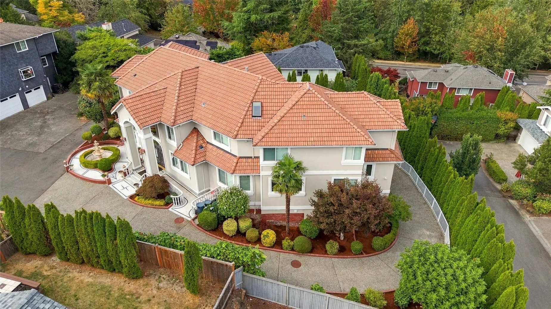 9216 132nd Avenue NE, Redmond, WA 98052