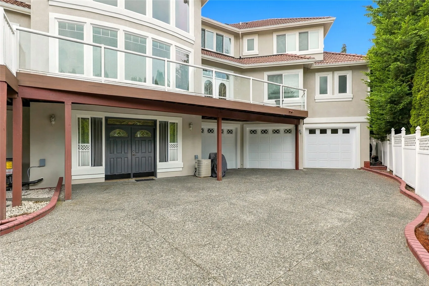 9216 132nd Avenue NE, Redmond, WA 98052