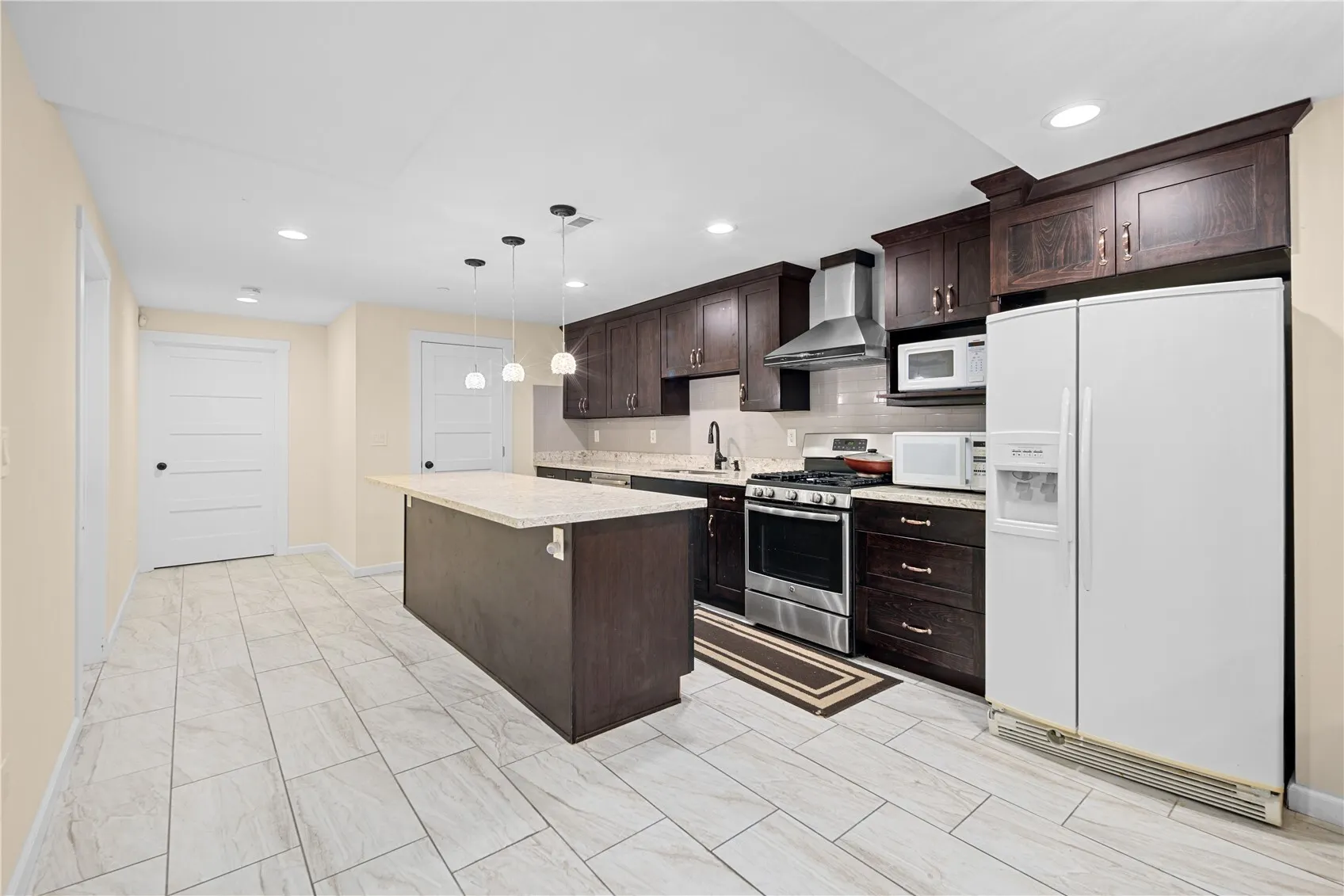 9216 132nd Avenue NE, Redmond, WA 98052