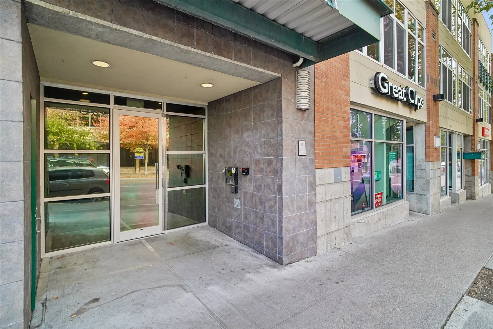 17 W Mercer Street #213, Seattle, WA 98119