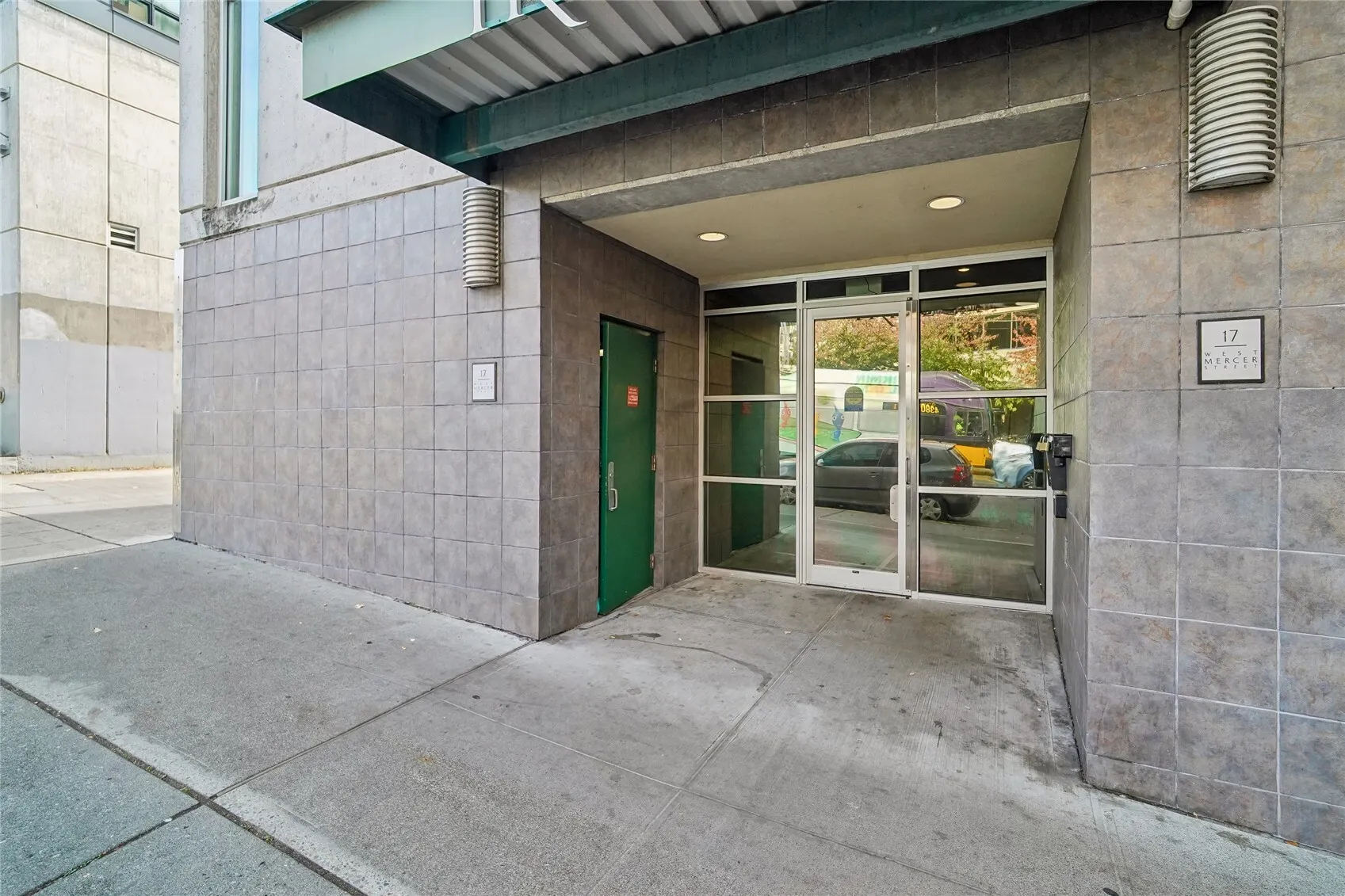 17 W Mercer Street #213, Seattle, WA 98119