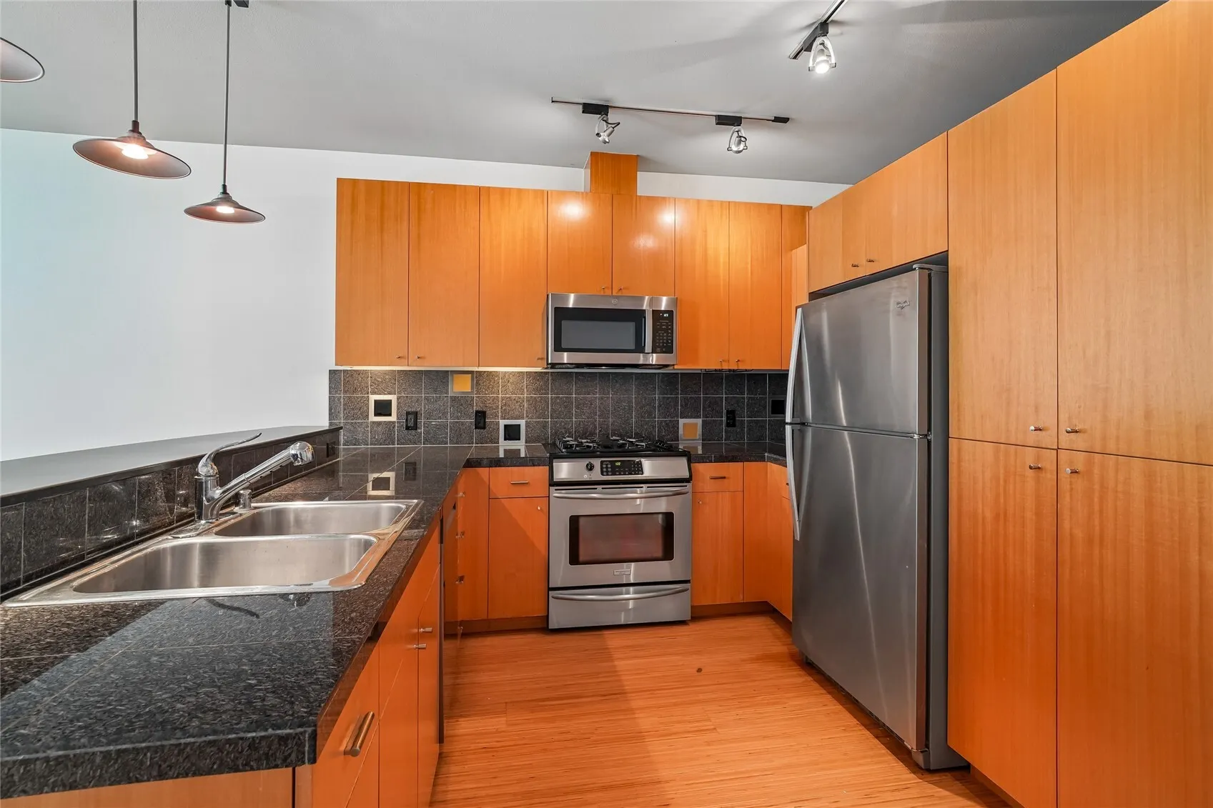 17 W Mercer Street #213, Seattle, WA 98119