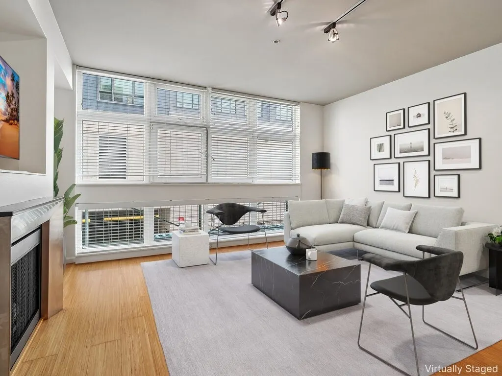17 W Mercer Street #213, Seattle, WA 98119