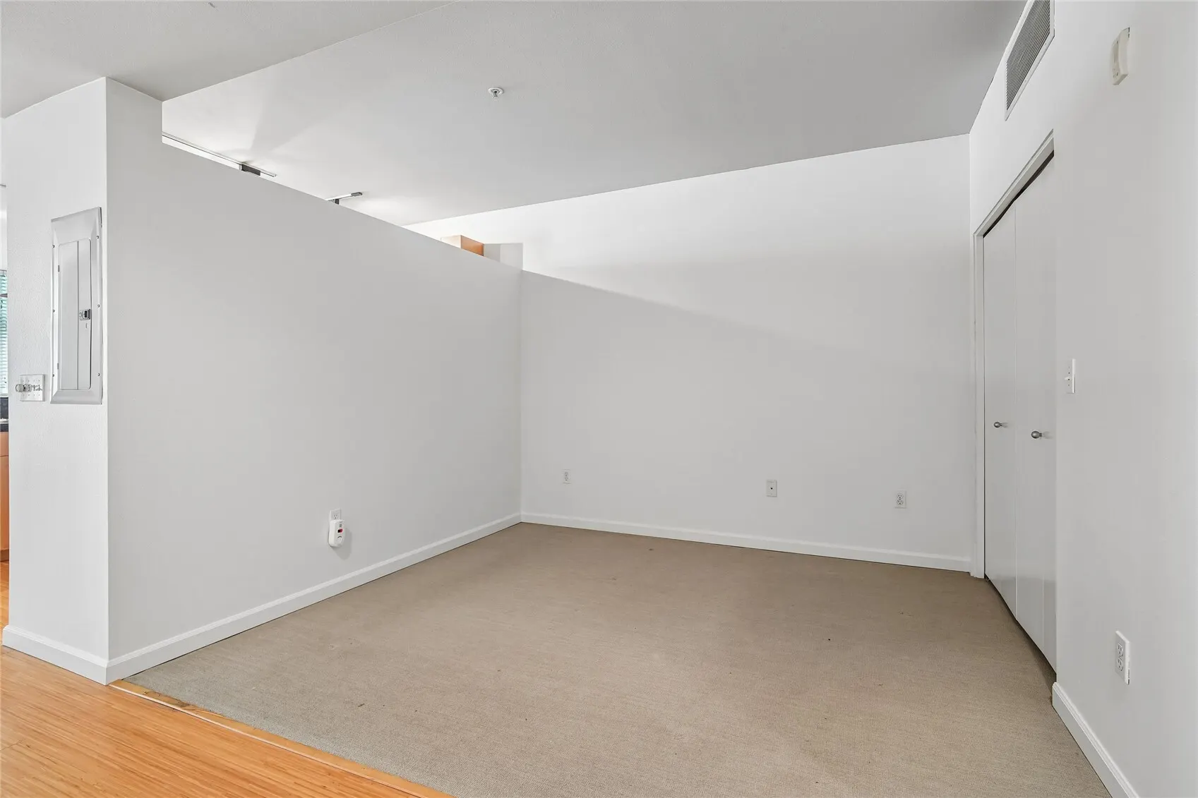17 W Mercer Street #213, Seattle, WA 98119
