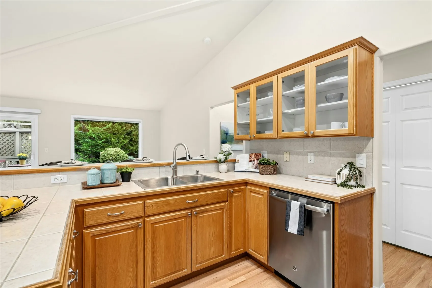 19410 2nd Drive SE #B, Bothell, WA 98012